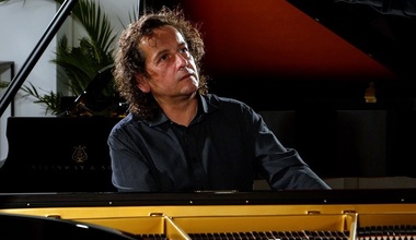 Horia Mihail va relua turneul „Pianul călător” şi va susţine concerte în aer liber în mai multe oraşe din ţară