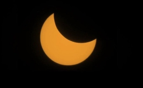 Eclipsa solară a fost vizibilă în Africa şi în Asia - FOTO