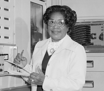 NASA şi-a redenumit sediul general după prima femeie inginer de culoare al agenţiei, Mary W. Jackson