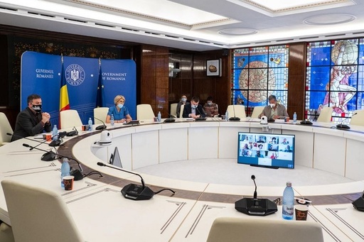Guvernul pregăteşte granturi nerambursabile care să sprijine creatorii independenţi