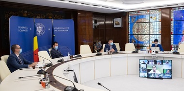 Guvernul, discuţie cu reprezentanţi ai culturii scrise. O nouă finanţare de un sfert de milion de euro
