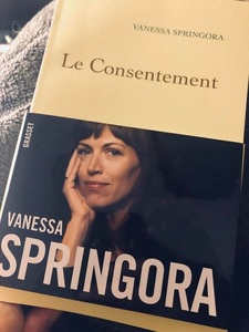 Cazul Matzneff: "Le Consentement", cartea semnată de Vanessa Springora, în curând adaptată pentru cinema 