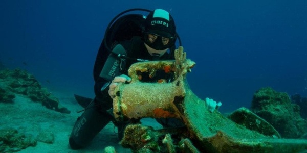 Grecia a inaugurat primul muzeu submarin, o epavă antică - FOTO