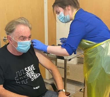 Compozitorul Andrew Lloyd Webber s-a oferit să se vaccineze anti-Covid: Voi face orice pentru a arăta că teatrele se pot redeschide în siguranţă