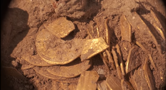 Un grup de adolescenţi israelieni a descoperit sute de monede din aur pur vechi de 1.100 de ani - VIDEO