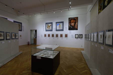 Buzău: 150 de lucrări originale ale lui Salvador Dali, expuse la Muzeul Judeţean - FOTO