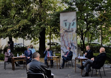 Prima enciclopedie dedicată geopoliticii Mării Negre, editată în România şi tipărită de editura Cambridge Scholars Publishing - FOTO