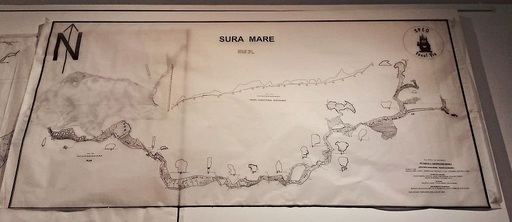 O serie de hărţi speologice ale peşterii Şura Mare, prezentate în premieră la Muzeul Hărţilor