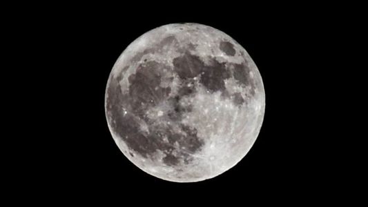 NASA a anunţat „identificarea fără echivoc” a apei pe Lună

