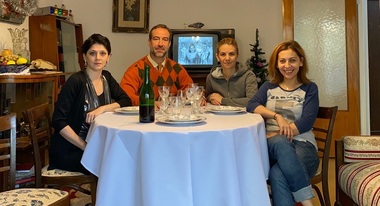 Nicoleta Lefter şi Şerban Pavlu, spectacol de teatru imersiv într-un apartament cu trei camere din Bucureşti