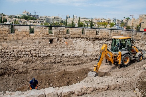 Arheologii israelieni au descoperit pe Platoul Golan o fortăreaţă din vremea regelui David 