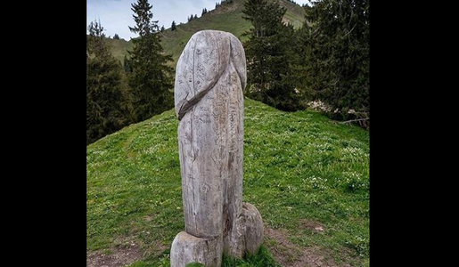 Un monument falic gigant din Bavaria, dispărut. Poliţia germană a deschis o anchetă

