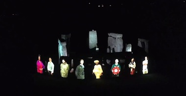 Stonehenge a fost iluminat în onoarea eroilor care au continuat să prezerve patrimoniul în timpul pandemiei Covid - VIDEO