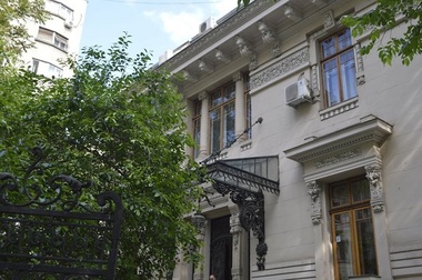 Ziua Culturii Naţionale - "Opere pe rafturile bibliotecii: muze şi muzicalitate", la Biblioteca Metropolitană
