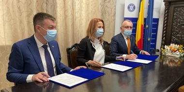 Colaborare în vederea stimulării lecturii în grădiniţe şi familie - Programul naţional „Citeşte-mi 100 de poveşti!”, lansat online