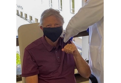 Bill Gates, vaccinat împotriva Covid-19

