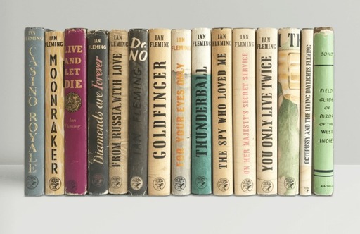 Un set complet de cărţi prima ediţie din seria "James Bond", de vânzare pentru 475.000 de lire sterline