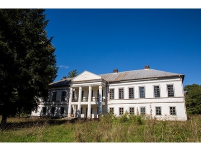 Castelul nobiliar Salbek, monument istoric de valoare naţională şi universală, se vinde din nou - FOTO
