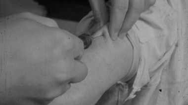 Vaccinarea în perioada comunistă, portretul celui mai longeviv premier român şi povestea fabricii Apaca, în noul sezon „Adevăruri despre trecut”