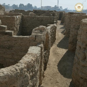 Arheologii au descoperit "cel mai mare oraş antic" din Egipt în apropiere de Luxor - FOTO