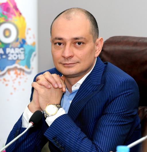 Primarul sectorului 4 a reclamat jurnalişti de la Libertatea la DIICOT şi CNCD şi a solicitat în instanţă ştergerea unor articole. Reacţia Libertatea: Nu vom lua nimic personal din ce ni se întâmplă în calitate de ziarişti