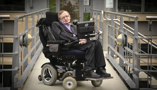Arhivele şi biroul lui Stephen Hawking vor fi expuse la Biblioteca Universităţii din Cambridge şi la Muzeul de Ştiinţe din Londra
