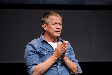 Scriitorul şi cineastul francez Emmanuel Carrère, recompensat cu prestigiosul premiu Prinţesa de Asturias pentru Literatură