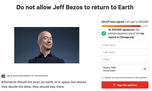 Aproximativ 165.000 de persoane au semnat o petiţie pentru ca Jeff Bezos să rămână în spaţiu