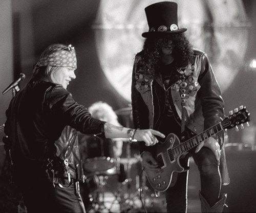Melodia „Sweet Child O’ Mine” a formaţiei Guns N' Roses a depăşit un miliard de ascultări pe Spotify - VIDEO