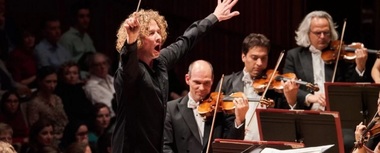 Simfonia a III-a, creaţie monumentală a lui George Enescu, interpretată de Philharmonia Orchestra London