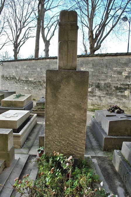 Sculptura „Sărutul/ Le Baiser” de Brâncuşi nu va părăsi Cimitirul Montparnasse
