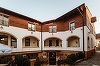 Hotelul La Maison de Caroline din Alba Iulia, clădire monument istoric de secol XX, se vinde cu 980.000 de euro - FOTO