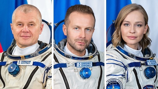 UPDATE - Echipa rusă care a turnat primul film în spaţiu a revenit pe Pământ