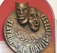 Acuzaţii grave la adresa conducerii Teatrului din Piteşti: Nu există compartiment fără persoane virusate sau cu simptome clare. Directorul ne pune pumnul în gură să nu spunem nimic / Prefectura a dispus controale