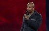 Spectacolul controversat al lui Dave Chappelle, difuzat de Netflix, a fost sold-out la Londra în timp ce angajaţi ai platformei manifestau contra show-ului la Los Angeles