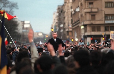 Documentarul „Republica lor, regele nostru”, în premieră la TVR 1