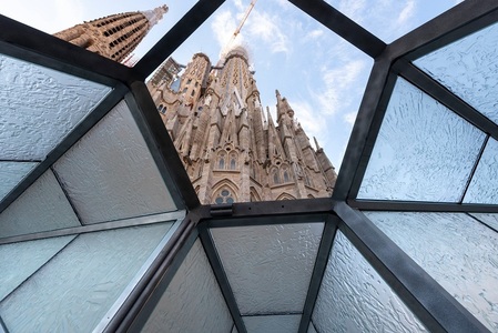 Sagrada Familia din Barcelona va inaugura al nouălea turn în decembrie - FOTO