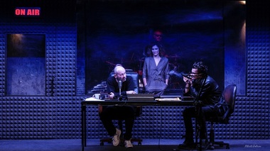 Spectacolul „Radio”, la care este invitat special Lucian Mîndruţă, va fi reluat la Teatrul Naţional „Marin Sorescu” din Craiova