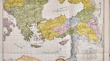 Un rar atlas islamic descoperit în podul unei case din Regatul Unit, vândut pentru mai mult de 86.000 de lire sterline