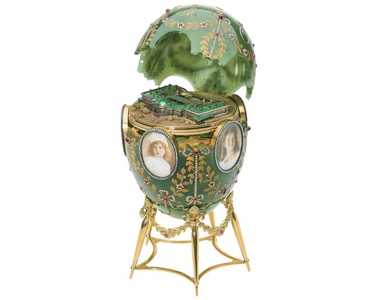 Alexander Palace Egg, Fabergé, maestru Henrik Wigstrom (1862-1923), 1908 © Moscow Kremlin Museums