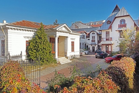 Casele colonelului Teodor Vera din cartierul evreiesc, la vânzare pentru 1,6 milioane de euro