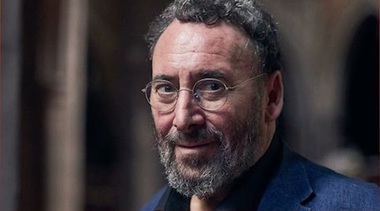 Actorul de teatru şi film Antony Sher, cunoscut din producţii ca „Shakespeare in Love” şi „Mrs Brown”, a murit