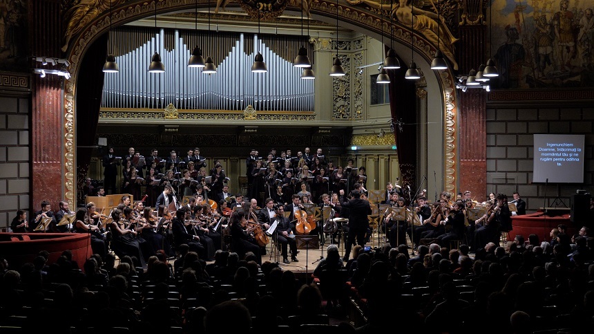 Concert extraordinar cu public de Crăciun, la Filarmonica „George Enescu”