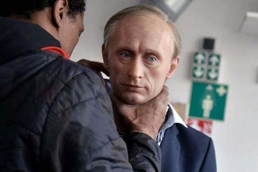 Muzeul Grévin din Paris a retras statuia din ceară a lui Vladimir Putin