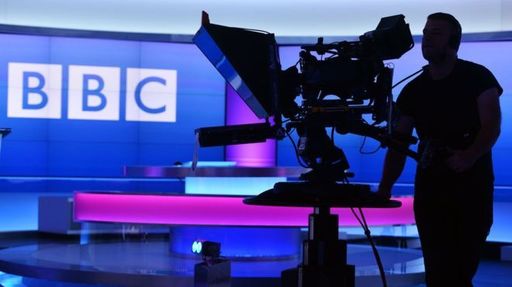 BBC va plăti despăgubiri substanţiale fostului secretar privat al prinţesei Diana