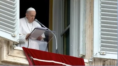 Papa Francisc a denunţat "masacre şi atrocităţi" în Ucraina
