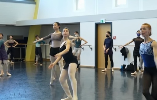 Balerini ucraineni au găsit refugiu la Staatsballett din Berlin