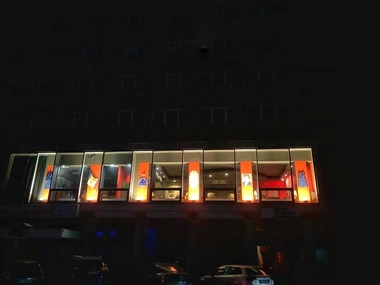 Muzeul Amintirilor din Comunism se va deschide, din 1 aprilie, în fostul Hotel Capitol din centrul oraşului Braşov - FOTO