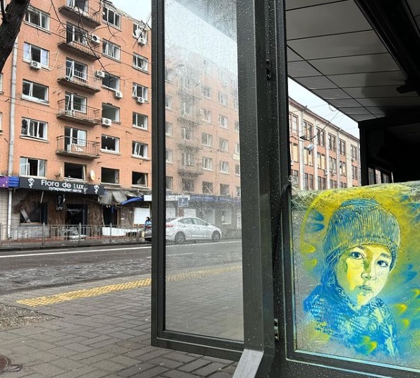 Război în Ucraina - Artistul stradal C215 pictează zidurile din Kiev „pentru puţină umanitate” - FOTO