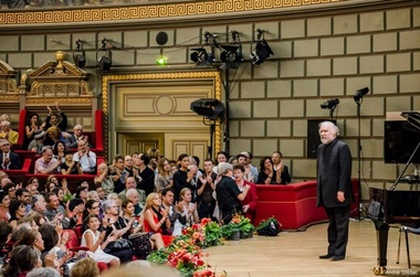 UPDATE - Celebrul pianist Radu Lupu a încetat din viaţă / Violoncelistul Steven Isserlis: A fost unul dintre cei mai mari, calzi şi profunzi muzicieni pe care i-am auzit vreodată / Angela Gheorghiu: Va rămâne un artist sublim şi unic